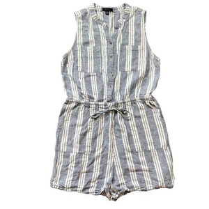 Kelly Renee Women's Blue and White Linen Rayon Blend Vertically Striped Romper L